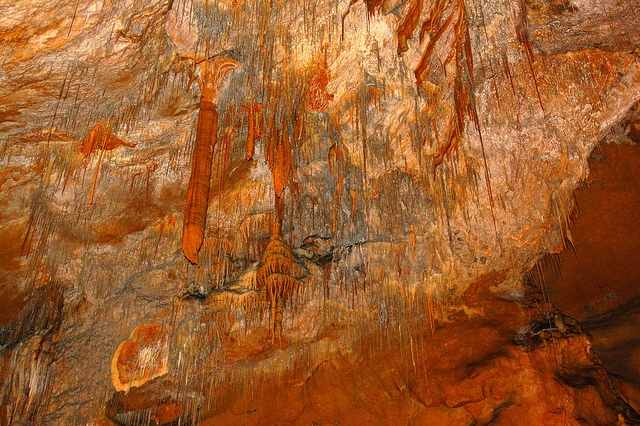  Formations in caves 